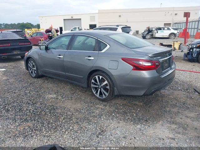 2017 Nissan Altima 2.5 Sr მანქანა იყიდება აუქციონზე, vin: 1N4AL3AP9HC255013, აუქციონის ნომერი: 45461774