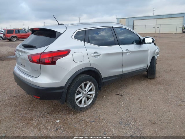 JN1BJ1CP1JW181227 Nissan Rogue Sport Sv