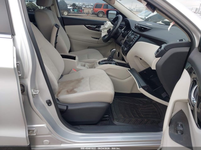 JN1BJ1CP1JW181227 Nissan Rogue Sport Sv