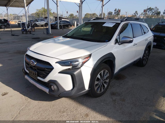Subaru Outback Touring 2023 4S4BTAPC6P3186864 Image 2