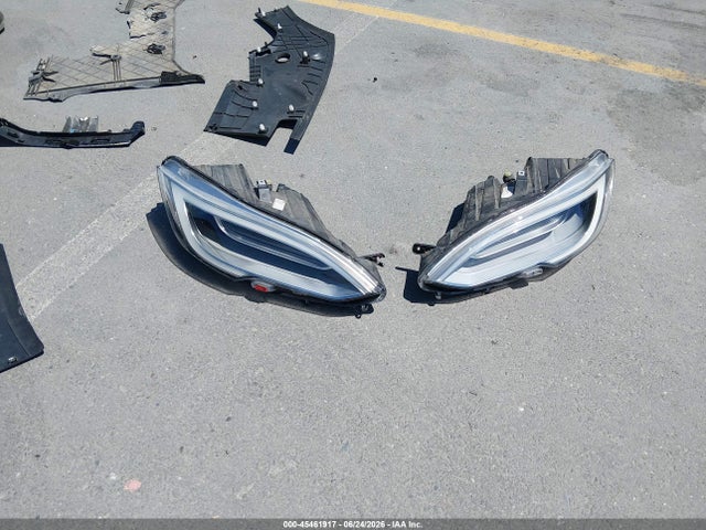 Продаж на аукціоні авто 2022 Tesla Model S Dual Motor All-wheel Drive, vin: 5YJSA1E5XNF471629, номер лоту: 45461917