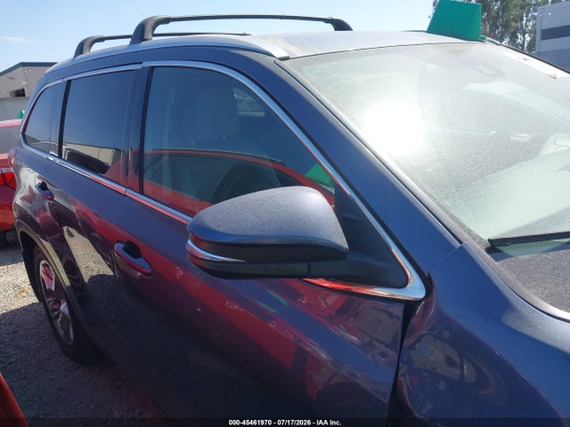 Toyota Highlander Limited 2017 5TDDZRFH5HS447375 Image 13