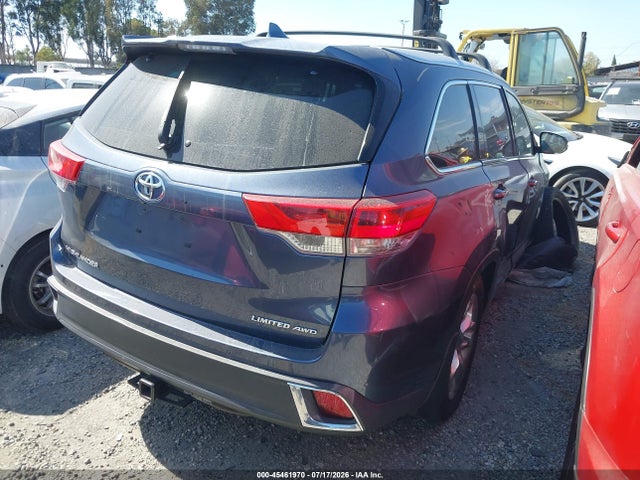 Toyota Highlander Limited 2017 5TDDZRFH5HS447375 Image 4