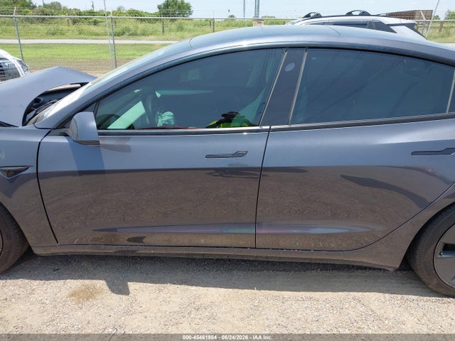 Tesla Model 3 Standard Range Plus Rear-wheel Drive 2021 5YJ3E1EA0MF963610 Image 12