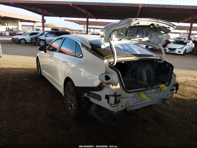 KIA K5 LXS 2023 5XXG14J27PG178838 Image 3