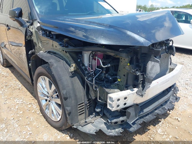 Toyota Grand Highlander Platinum 2024 5TDAAAB58RS000094 Image 18