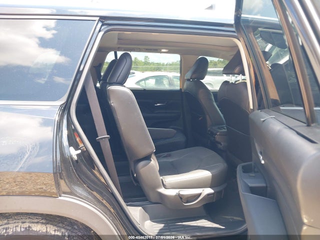 Toyota Grand Highlander Platinum 2024 5TDAAAB58RS000094 Image 8