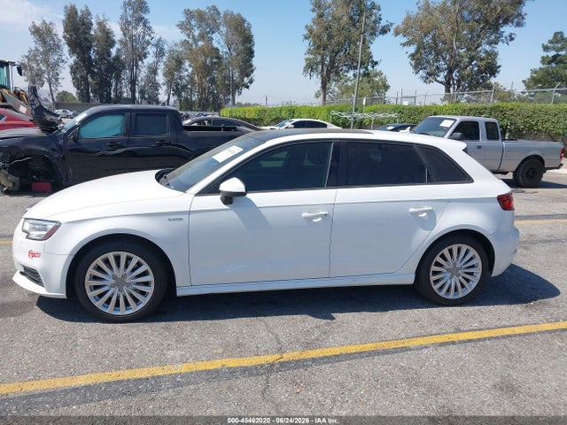 Audi A3 Sportback E-tron Premium 2017 WAUUPBFFXHA118225 Image 14