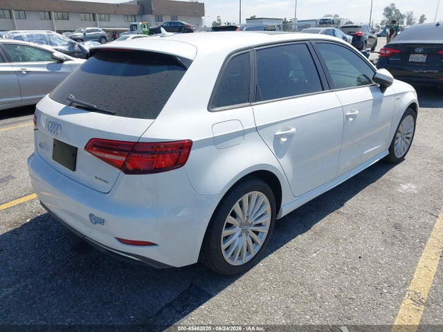 Audi A3 Sportback E-tron Premium 2017 WAUUPBFFXHA118225 Image 4