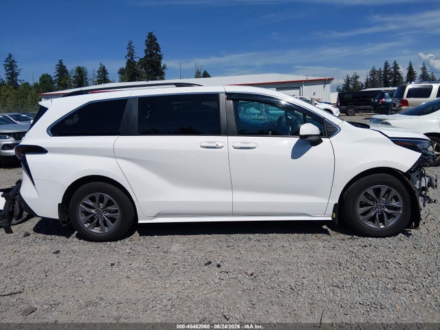 Toyota SIENNA LE 2024 5TDBSKFC1RS116866 Image 14