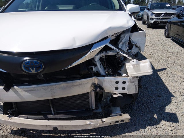 Toyota SIENNA LE 2024 5TDBSKFC1RS116866 Image 6