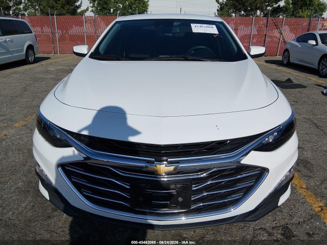1G1ZD5ST7NF106202 Chevrolet Malibu Fwd Lt