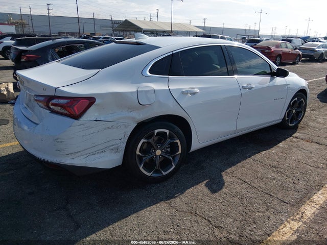 1G1ZD5ST7NF106202 Chevrolet Malibu Fwd Lt