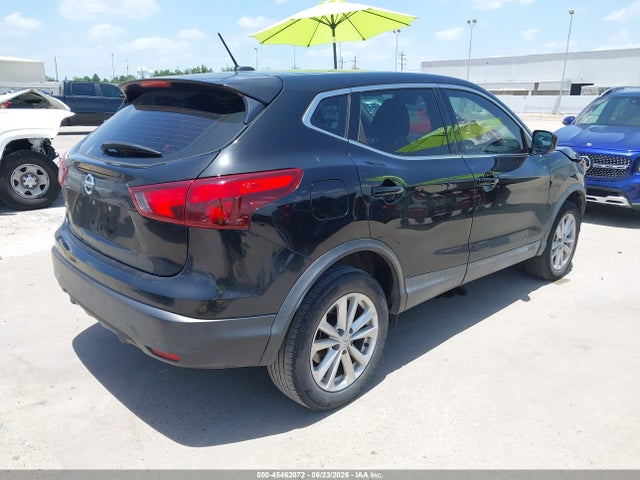 2018 Nissan Rogue Sport S მანქანა იყიდება აუქციონზე, vin: JN1BJ1CP8JW184447, აუქციონის ნომერი: 45462072