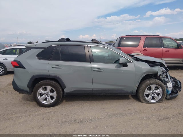 2T3P1RFVXMW212005 Toyota Rav4 Xle