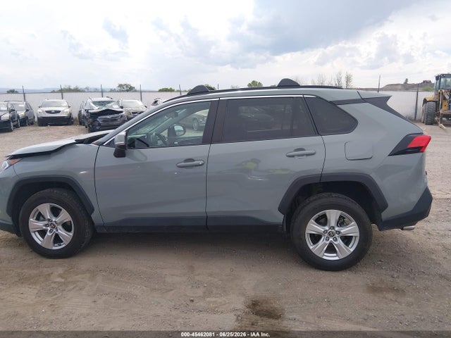 2T3P1RFVXMW212005 Toyota Rav4 Xle