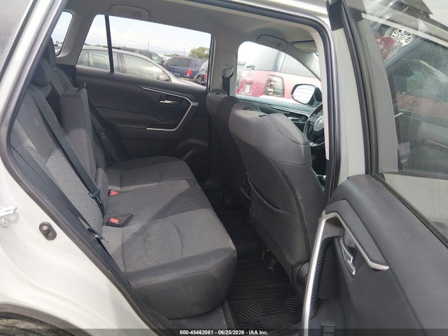 2T3P1RFVXMW212005 Toyota Rav4 Xle