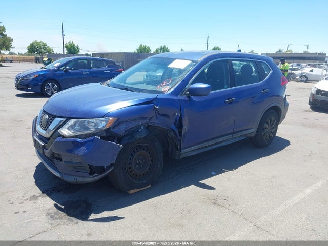 Nissan ROGUE S 2018 KNMAT2MT2JP568206 Image 2
