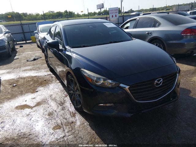 Продаж на аукціоні авто 2018 Mazda Mazda3 Touring, vin: 3MZBN1V36JM200699, номер лоту: 45462087