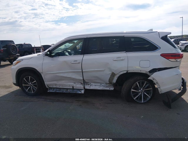 45462144 :رقم المزاد ، 5TDJZRFH2JS550200 vin ، 2018 Toyota Highlander Xle مزاد بيع