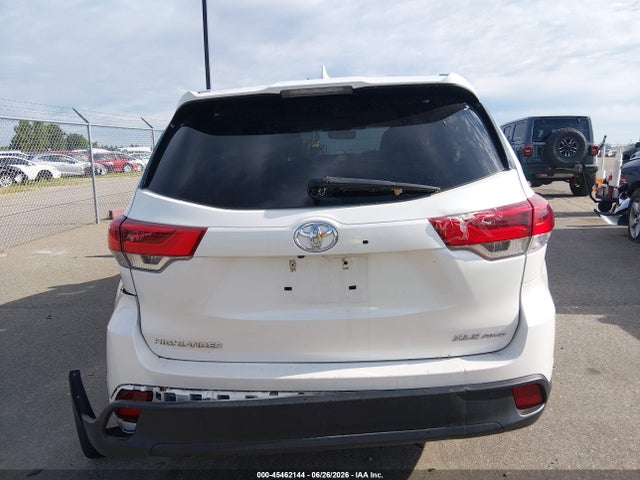 45462144 :رقم المزاد ، 5TDJZRFH2JS550200 vin ، 2018 Toyota Highlander Xle مزاد بيع