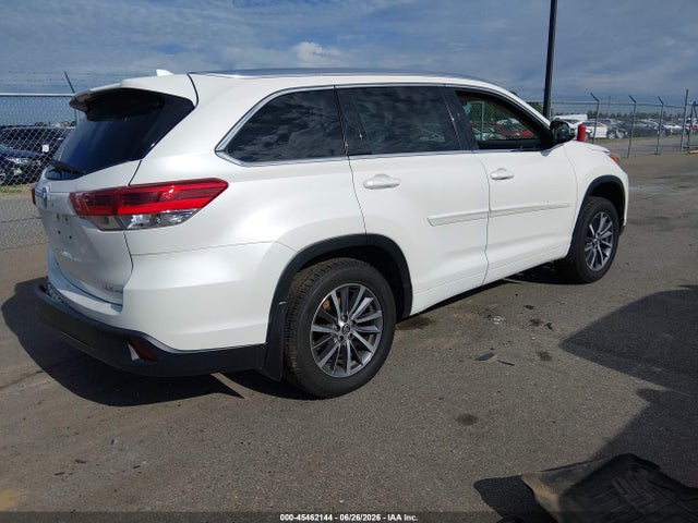 45462144 :رقم المزاد ، 5TDJZRFH2JS550200 vin ، 2018 Toyota Highlander Xle مزاد بيع