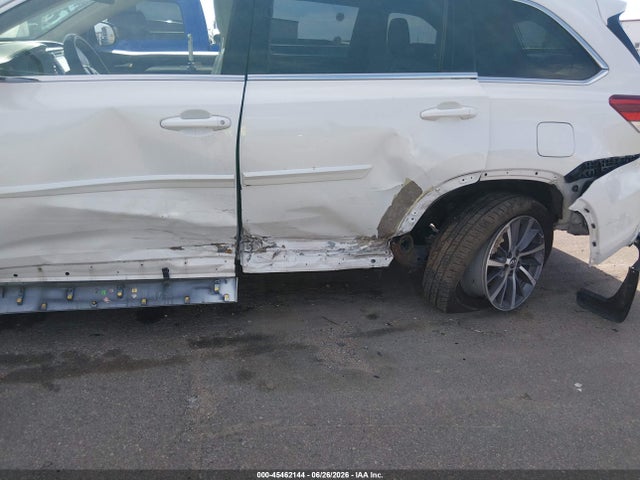 45462144 :رقم المزاد ، 5TDJZRFH2JS550200 vin ، 2018 Toyota Highlander Xle مزاد بيع