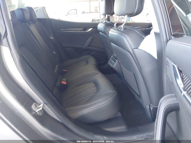 ZAM57YSL8K1325124 Maserati Ghibli S Granlusso
