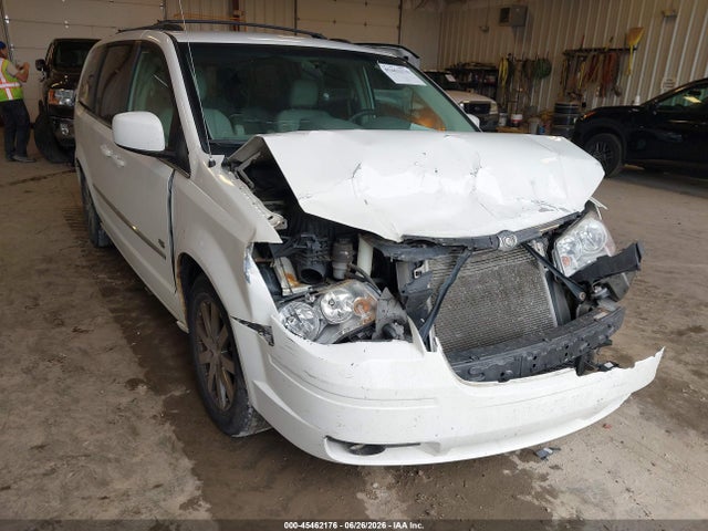 2009 Chrysler Town & Country Touring მანქანა იყიდება აუქციონზე, vin: 2A8HR54109R674864, აუქციონის ნომერი: 45462176