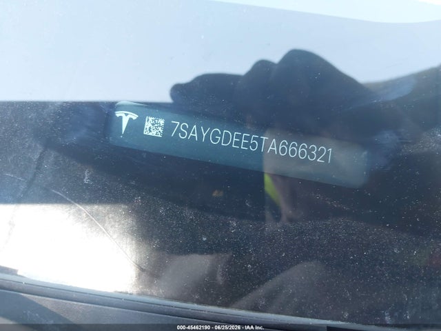 Продаж на аукціоні авто 2026 Tesla Model Y All-wheel Drive/long Range Launch Series/premium All-wheel Drive, vin: 7SAYGDEE5TA666321, номер лоту: 45462190