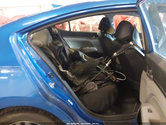 KMHD84LF5HU273517 Hyundai ELANTRA SE