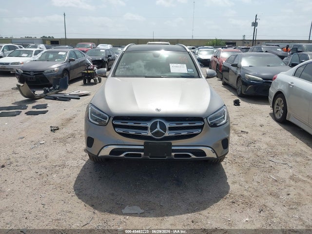 45462223 :رقم المزاد ، WDC0G8DB3LF724444 vin ، 2020 Mercedes-benz Glc 300 مزاد بيع