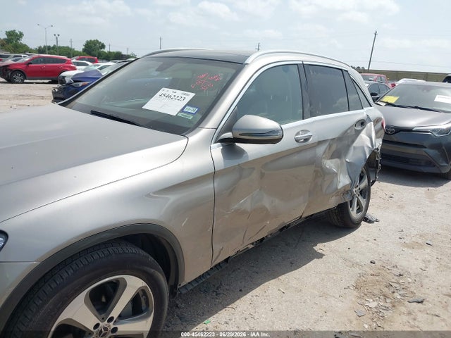 45462223 :رقم المزاد ، WDC0G8DB3LF724444 vin ، 2020 Mercedes-benz Glc 300 مزاد بيع
