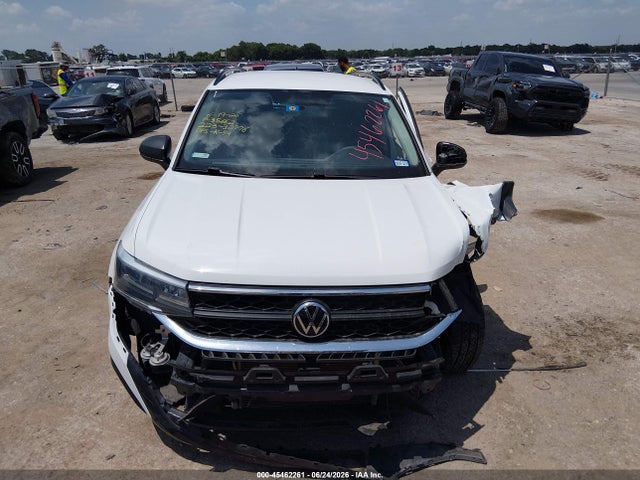 Продаж на аукціоні авто 2022 Volkswagen Taos 1.5t S, vin: 3VVCX7B24NM049398, номер лоту: 45462261