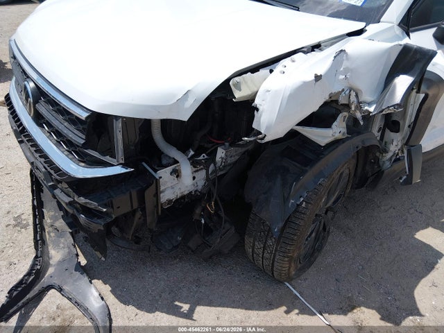 Продаж на аукціоні авто 2022 Volkswagen Taos 1.5t S, vin: 3VVCX7B24NM049398, номер лоту: 45462261