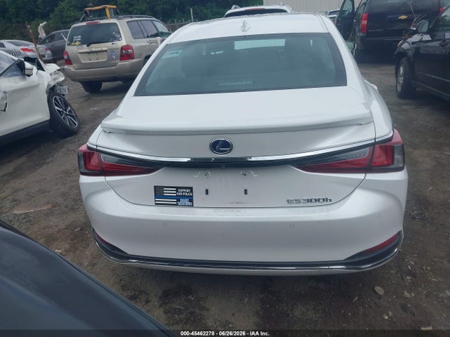 2022 Lexus Es 300h მანქანა იყიდება აუქციონზე, vin: 58ADA1C10NU013313, აუქციონის ნომერი: 45462278