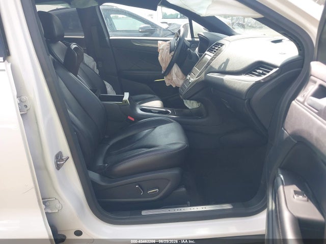 Продажа на аукционе авто 2019 Lincoln Mkc Standard, vin: 5LMCJ1C99KUL50662, номер лота: 45462286