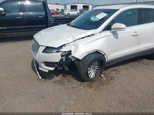 Продажа на аукционе авто 2019 Lincoln Mkc Standard, vin: 5LMCJ1C99KUL50662, номер лота: 45462286