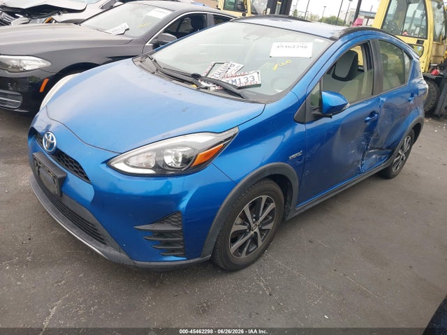 Toyota Prius C One 2018 JTDKDTB37J1601116 Image 2