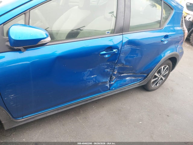Toyota Prius C One 2018 JTDKDTB37J1601116 Image 6