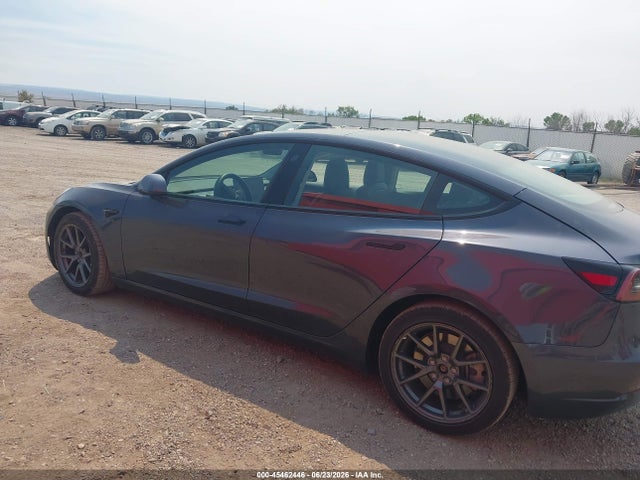 45462446 :رقم المزاد ، 5YJ3E1EA1MF092202 vin ، 2021 Tesla Model 3 Standard Range Plus Rear-wheel Drive مزاد بيع