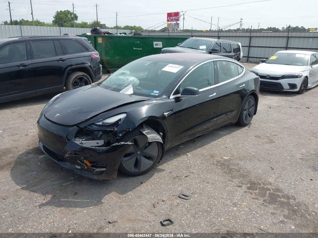 Tesla Model 3 Long Range/mid Range 2018 5YJ3E1EA3JF123011 Image 2