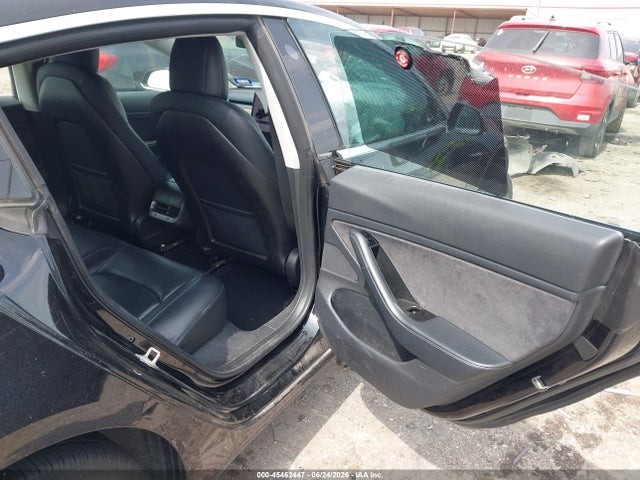 Tesla Model 3 Long Range/mid Range 2018 5YJ3E1EA3JF123011 Image 8
