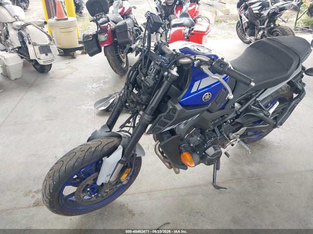 Yamaha MT09 2020 JYARN53E0LA007974 Image 2