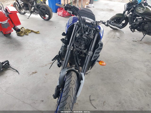 Yamaha MT09 2020 JYARN53E0LA007974 Image 5