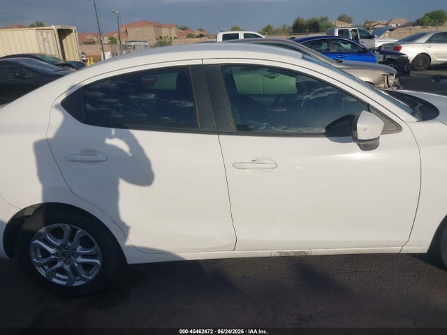 Aukcja sprzedaży 2017 Toyota Yaris Ia, vin: 3MYDLBYV9HY184944, numer aukcji: 45462472