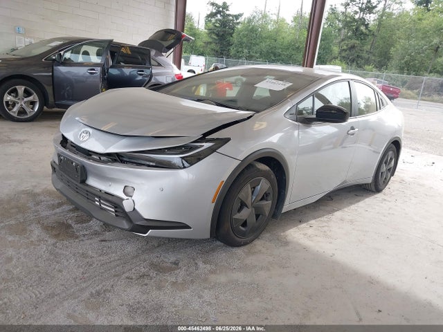 Toyota Prius Le 2026 JTDACAAU6T3079115 Image 2