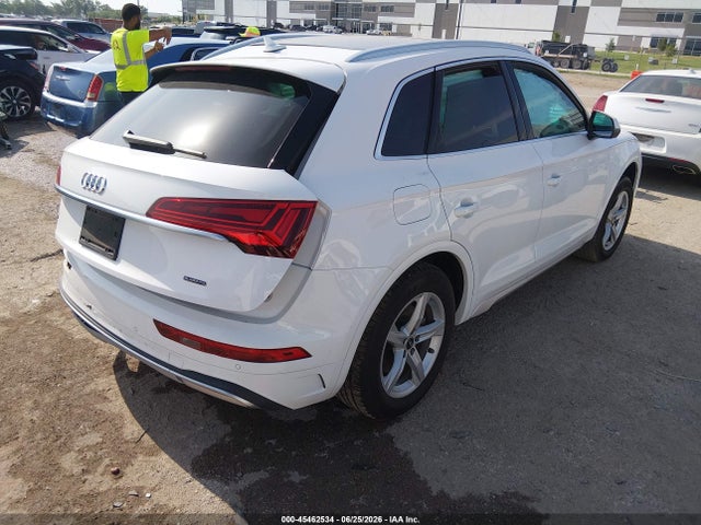 Продаж на аукціоні авто 2021 Audi Q5 Premium 45 Tfsi Quattro S Tronic, vin: WA1AAAFY8M2037712, номер лоту: 45462534