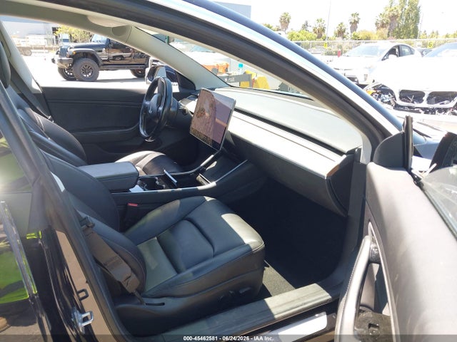 5YJ3E1EA7JF071205 Tesla Model 3 Long Range/mid Range