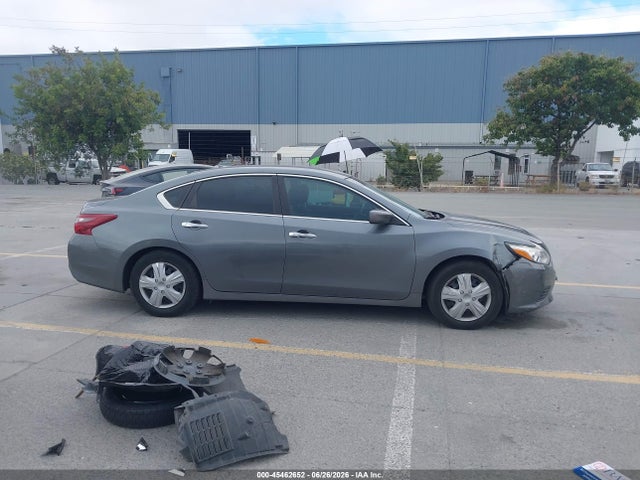 Nissan Altima 2.5 S 2018 1N4AL3AP8JC281947 Image 14